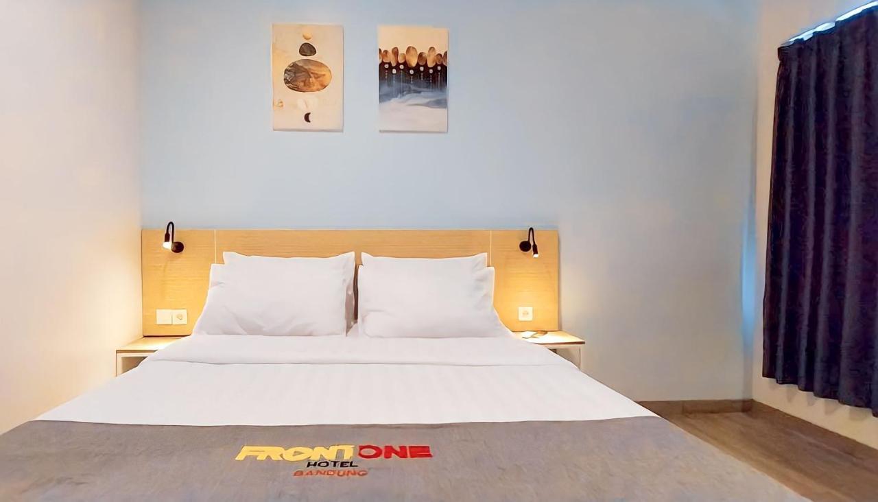Front One Hotel Pasir Koja Bandung Zewnętrze zdjęcie