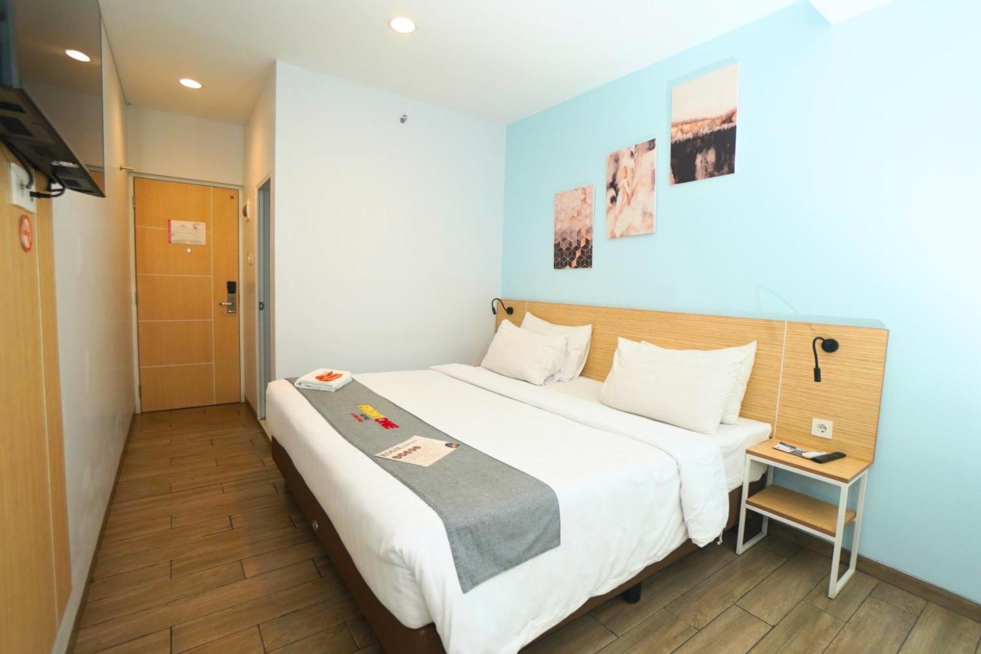 Front One Hotel Pasir Koja Bandung Zewnętrze zdjęcie