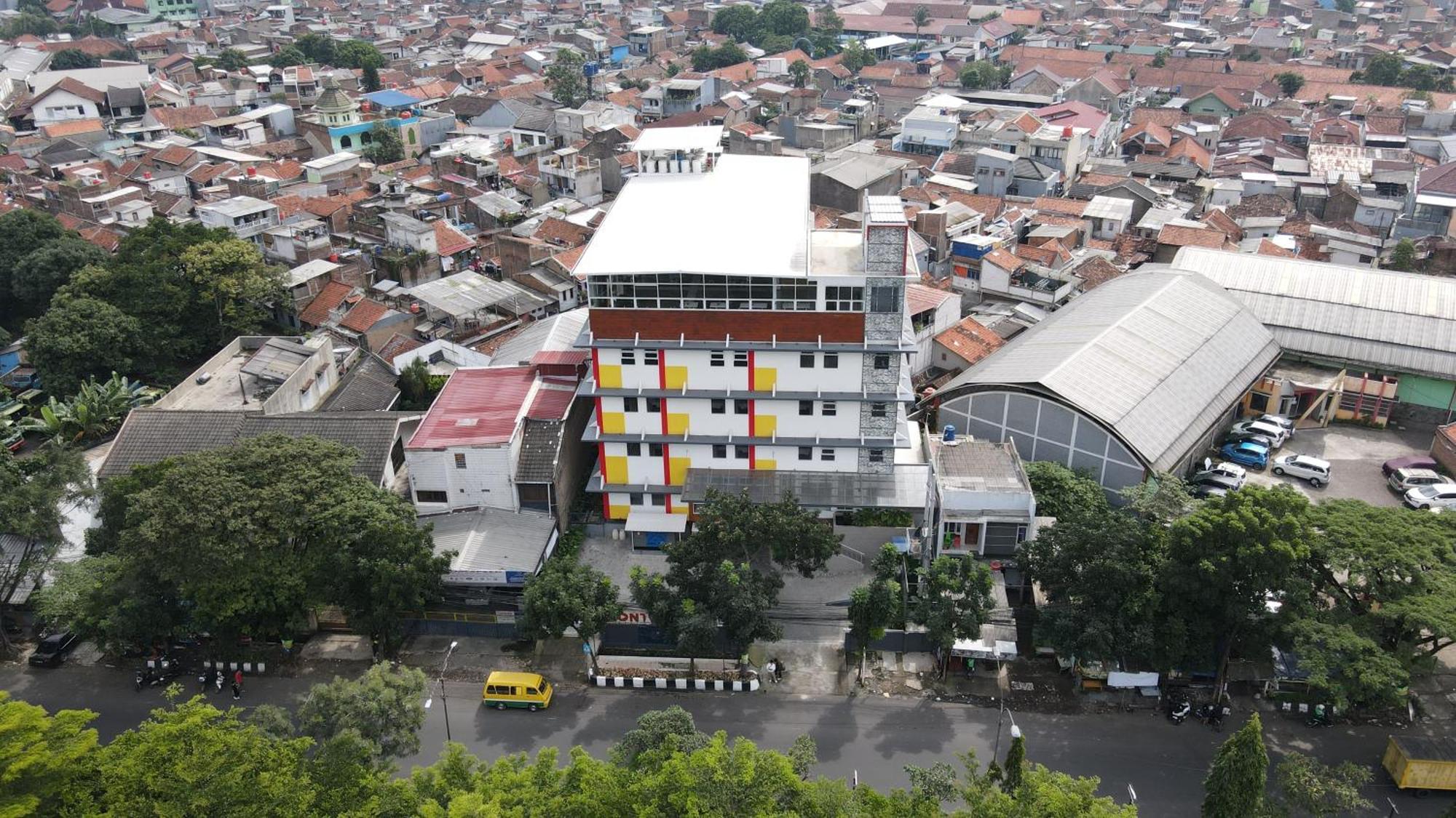 Front One Hotel Pasir Koja Bandung Zewnętrze zdjęcie