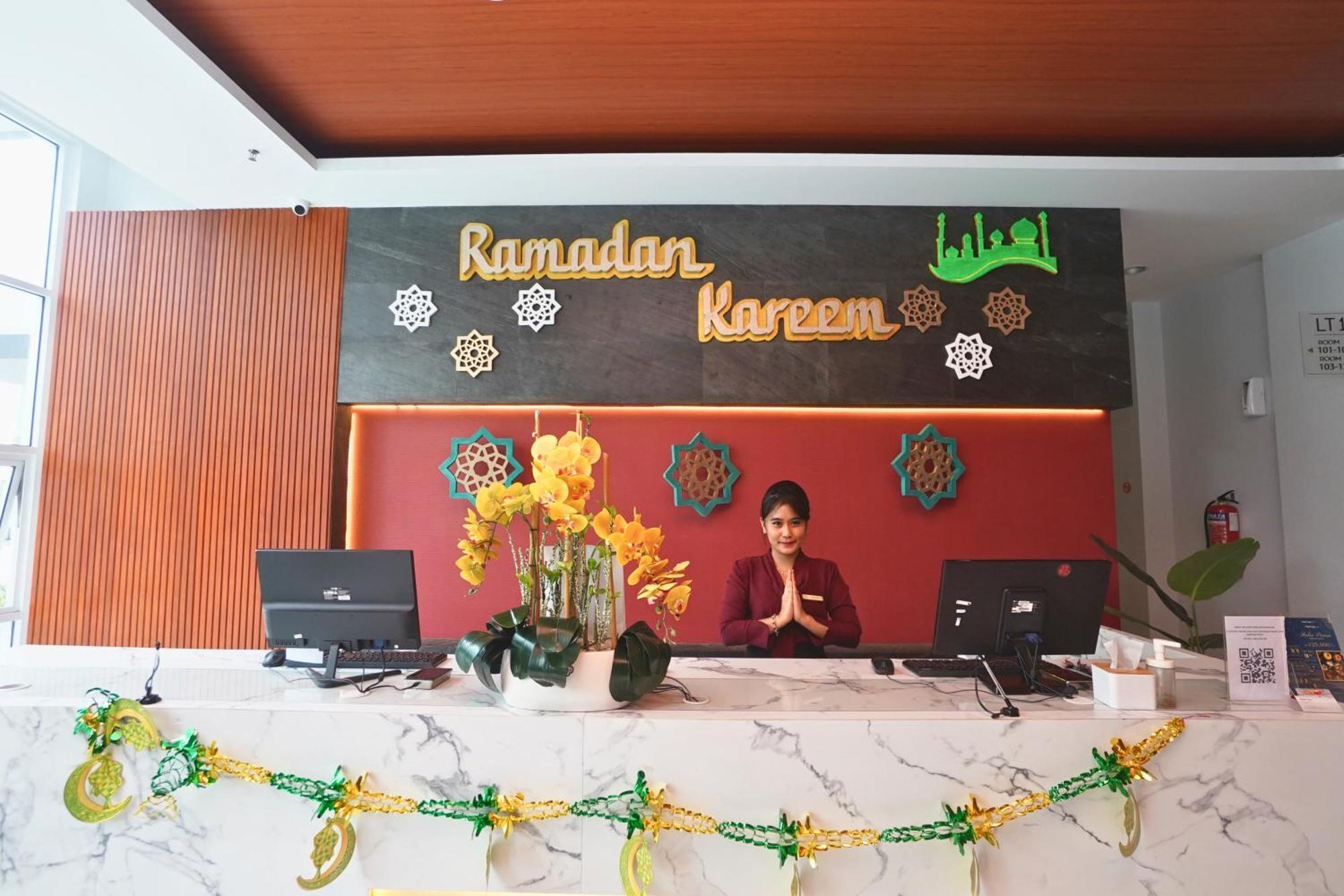 Front One Hotel Pasir Koja Bandung Zewnętrze zdjęcie